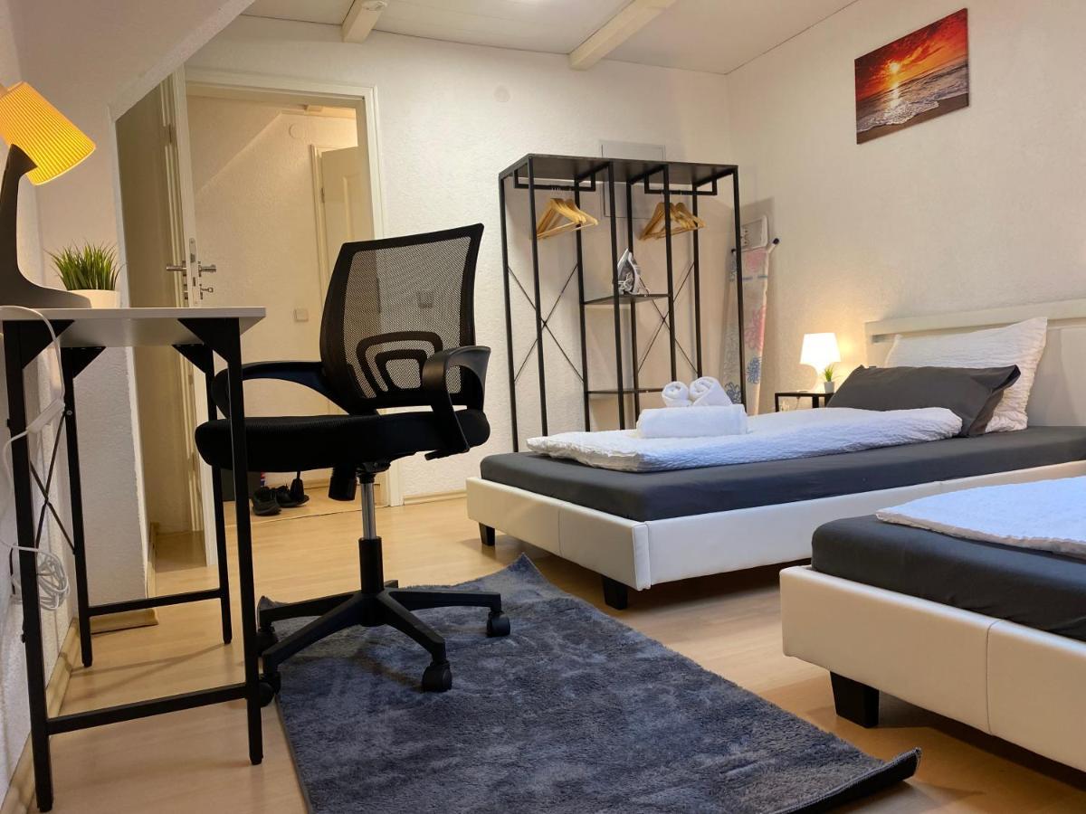 Deluxe Business Suite Mit Netflix Premium & Parkplatz, Zentral Zu Audi & Schwarz Gruppe With 2 Bedrooms Bad Friedrichshall Ngoại thất bức ảnh